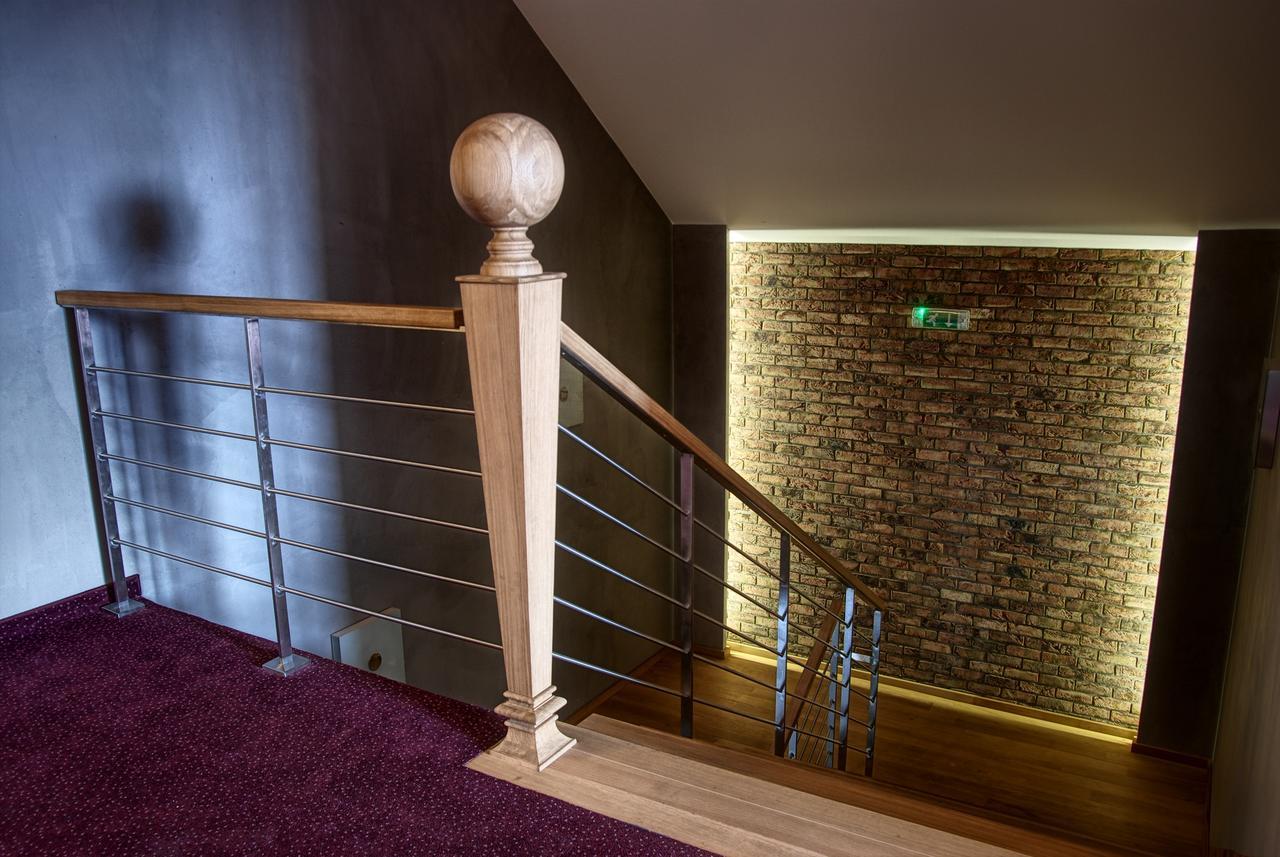 Hotel Pod Szyszkami Kozmin ภายนอก รูปภาพ